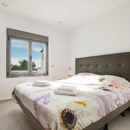 Mango By Abahana Villa