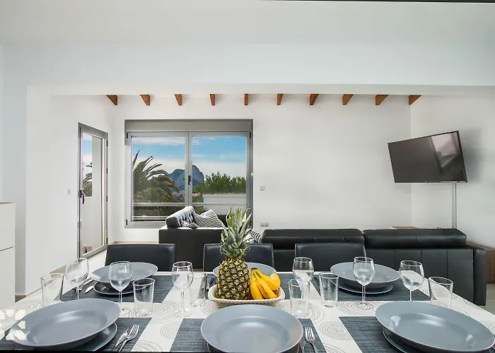 Mango By Abahana Villa